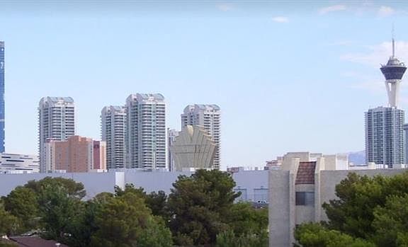 2nd image of 745 N Royal Crest Cir Unit 136