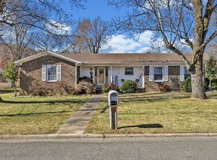 130 Morton Dr, Fayetteville, TN 37334