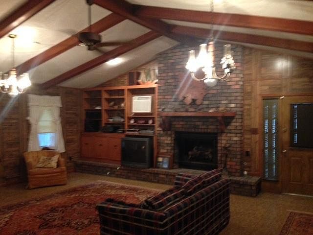 2nd image of 1420 Ed Gray Dr
