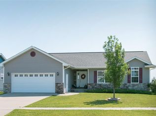 90 Lily Pond Rd, North Liberty, IA 52317