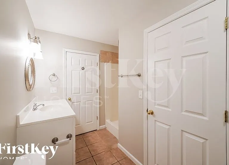 400 Crooked Creek Ln — Photo 9