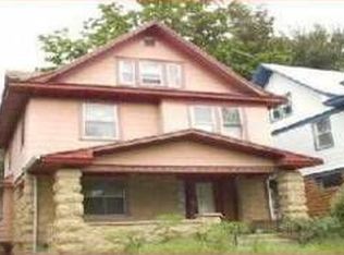 2502 Elmwood Ave, Kansas City, MO 64127