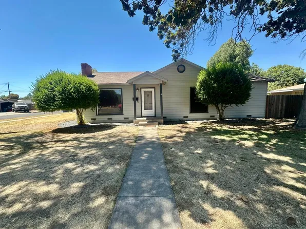 820 Monterey Ave, Chowchilla, CA 93610