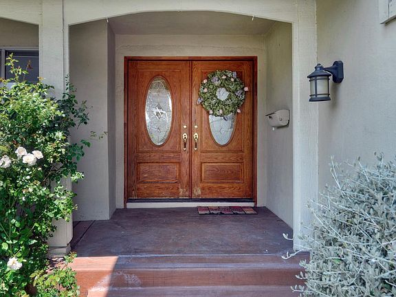 3rd image of 383 Avenida Arboles