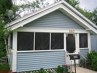 1st image of 640 E College St