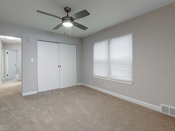3rd image of 1404 N Lawler Ave