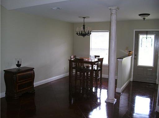 2nd image of 16880 Everett Blvd
