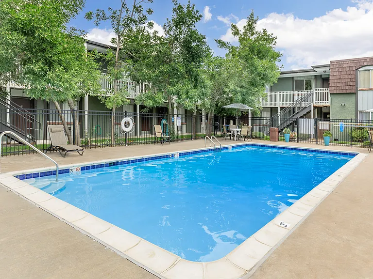 Green Mountain Apartments — Photo 1