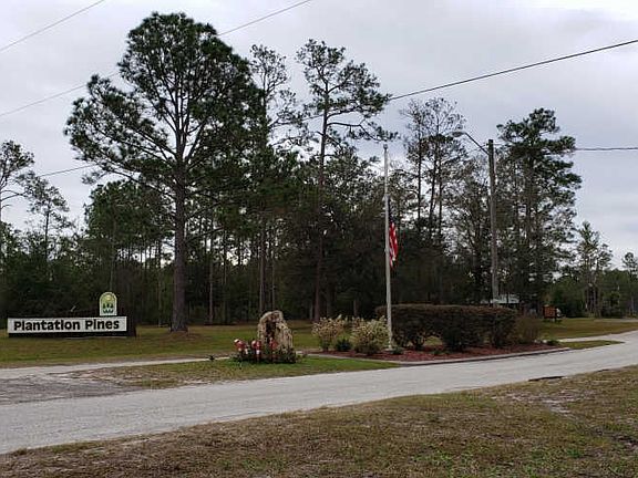 5th image of 3623 Conifer Ln