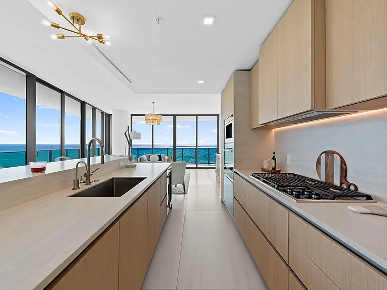 900 N Ocean Blvd #906 — Photo 12