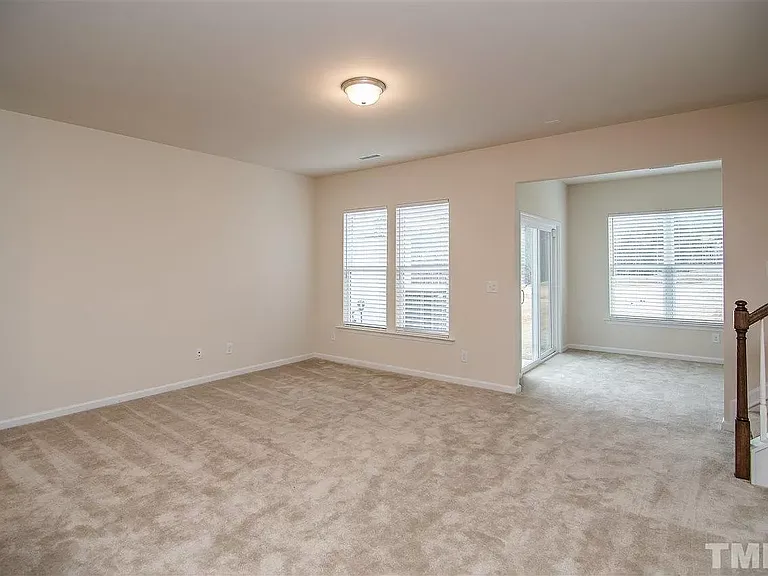 244 White Oak Ridge Dr — Photo 3