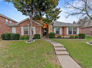 2151 Fair Weather Dr, Lancaster, TX 75146