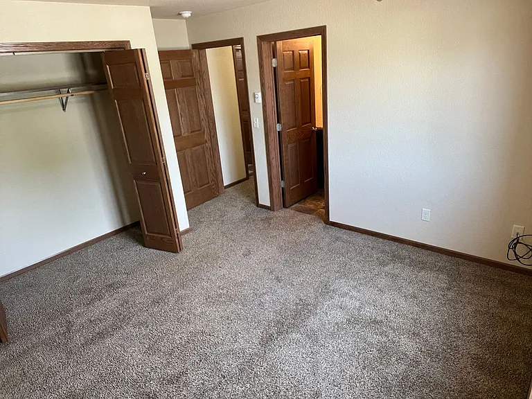 4210 Kateland St — Photo 44