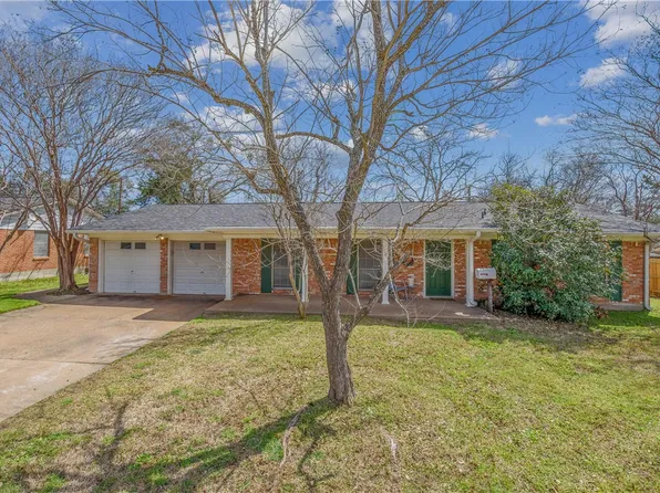 1305 Esther Blvd, Bryan, TX 77802