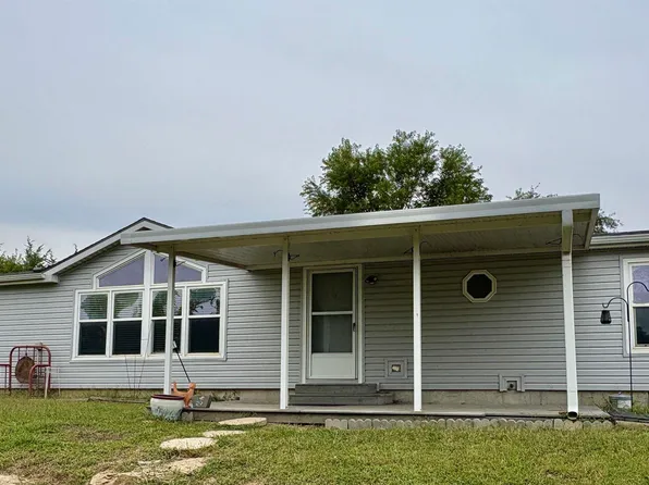 6334 94th St, Meriden, KS 66512