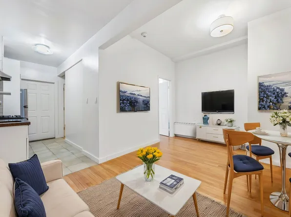 106 Fulton St, New York, NY