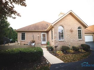 1560 Turnbury Ln, Perrysburg, OH 43551