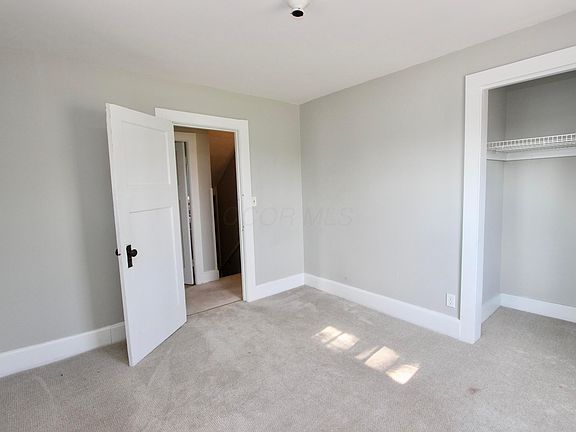 4th image of 819 S Prospect St