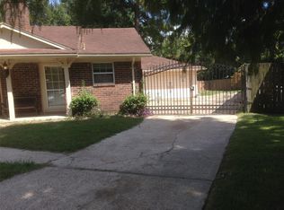 9870 Swan Ct, Conroe, TX 77385