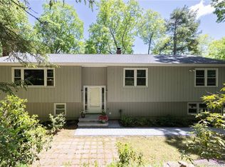 215 Old Poverty Rd, Southbury, CT 06488