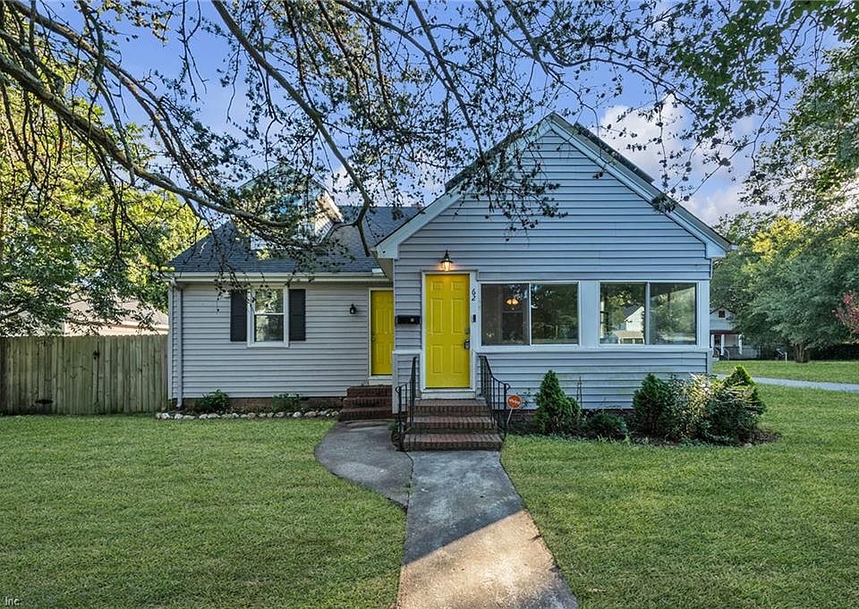 1st image of 62 Bainbridge Ave