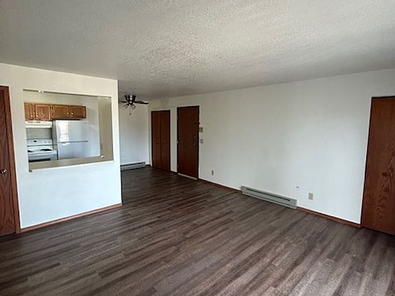 3rd image of N3947 Washington Ave #5
