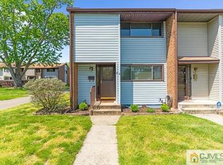 68 Covington Dr, East Windsor, NJ 08520