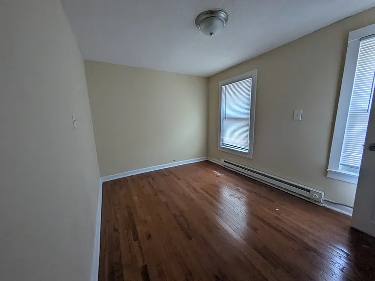 842 Congress Ave #1H — Photo 9