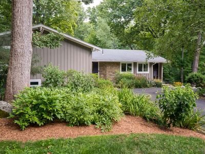 100 Aylesbury Rd, Worcester, MA, 01609