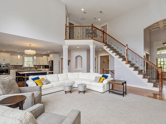 5th image of 16416 Oak Manor Dr