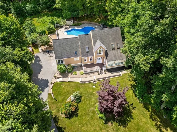 9 Abby Rd, Westford, MA 01886