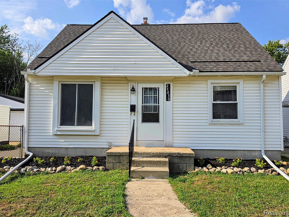 1st image of 24830 Hickory St
