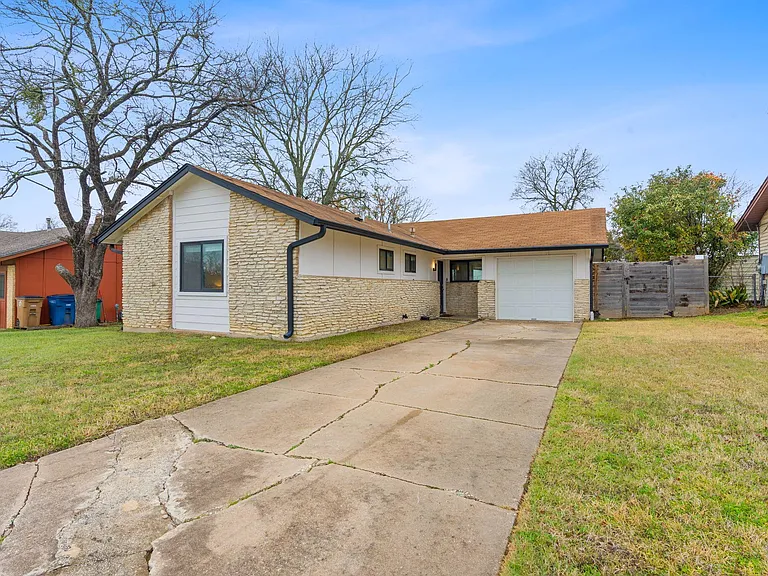 7106 Colony Park Dr — Photo 3