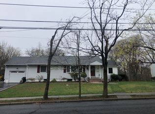 182 Ridge Ave, Park Ridge, NJ 07656