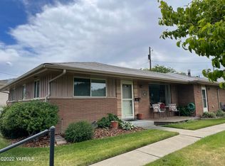3702 Eastview Dr, Yakima, WA
