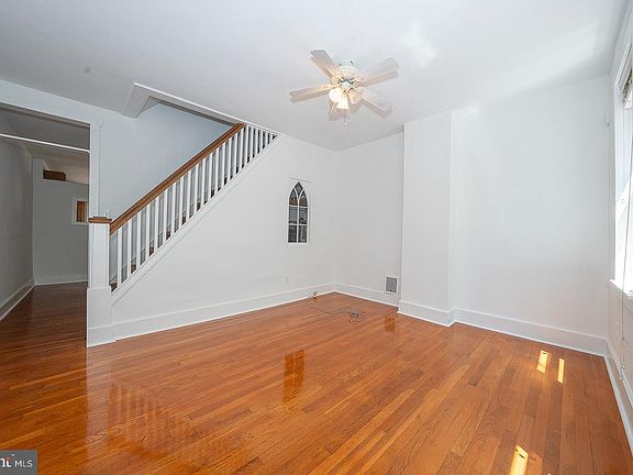 5th image of 872 N Lecount St