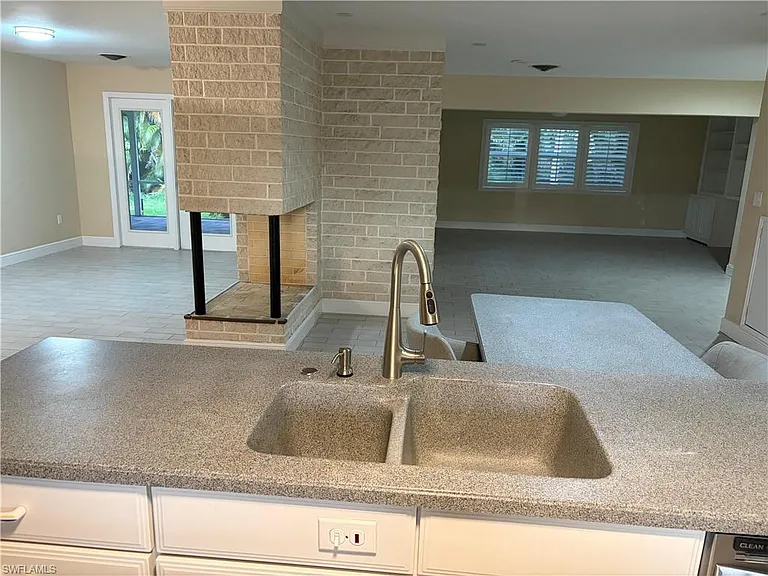 1600 Mandarin Rd — Photo 7