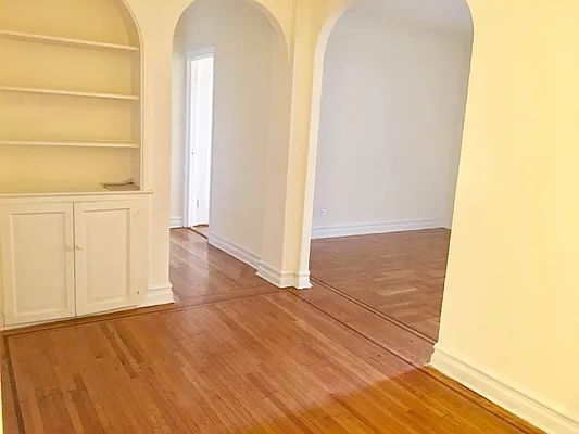 Rented by Uptown Flats LLC | media 12