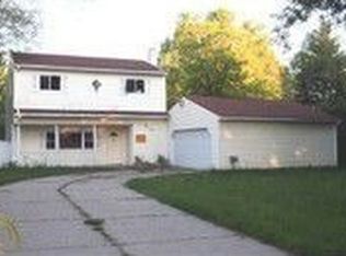 3570 Emmons Ave, Rochester Hills, MI 48307