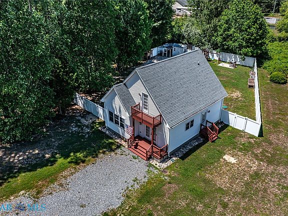 4th image of 234 Dogwood Dr