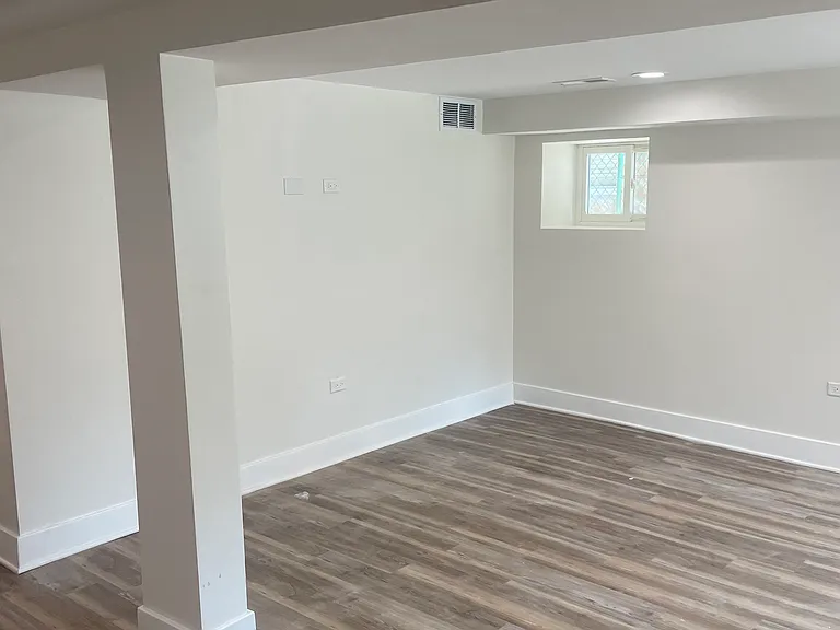 4135 N Monticello Ave #G — Photo 4