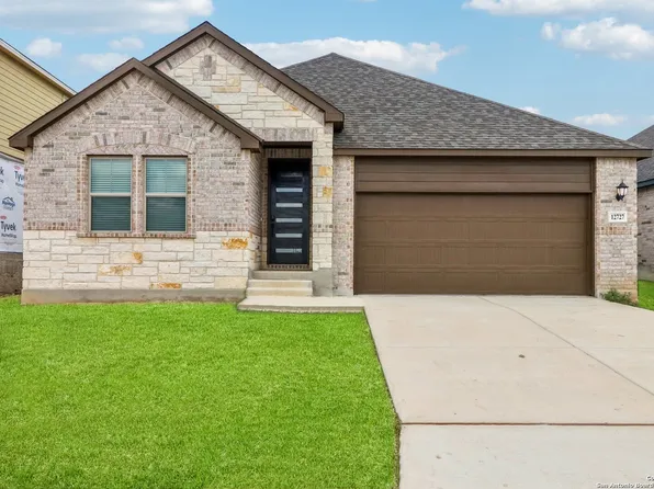 12727 Dinaric Alps, San Antonio, TX 78245