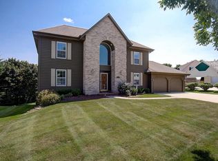 203 Erin Ct, West Bend, WI 53095