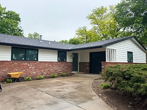 3033 Dickens Ave Photo 1