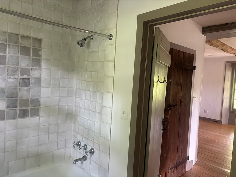 Creekside Dr — Photo 28