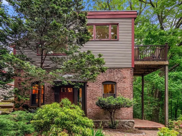 994 Centre St #994, Jamaica Plain, MA 02130