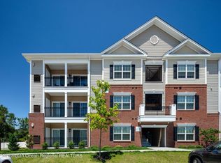 526 Stallion Cir W, Toms River, NJ 08755