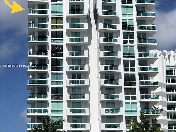 4th image of 7900 Harbor Island Dr APT 1526