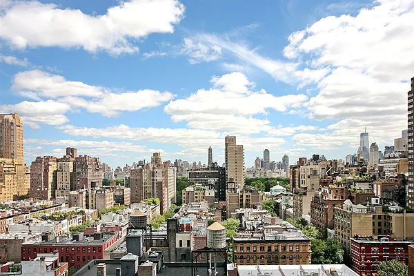 Sold by Corcoran | media 19