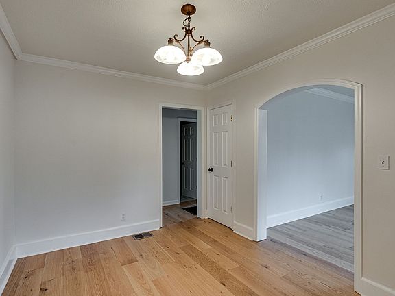 4th image of 3601 Cherryton Dr